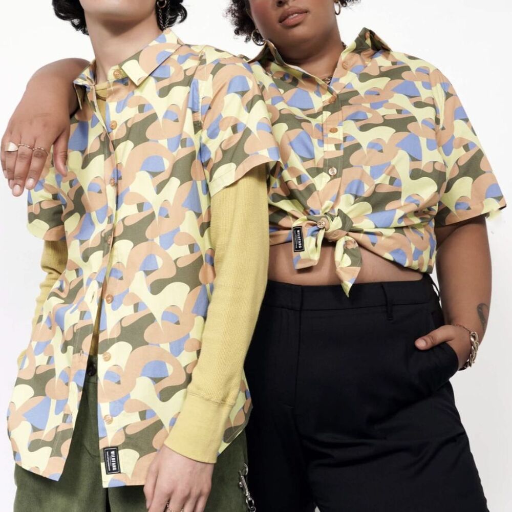 Wildfang The Essential Button-Up‎ Short Sleeve Shirt Large – Pop Art